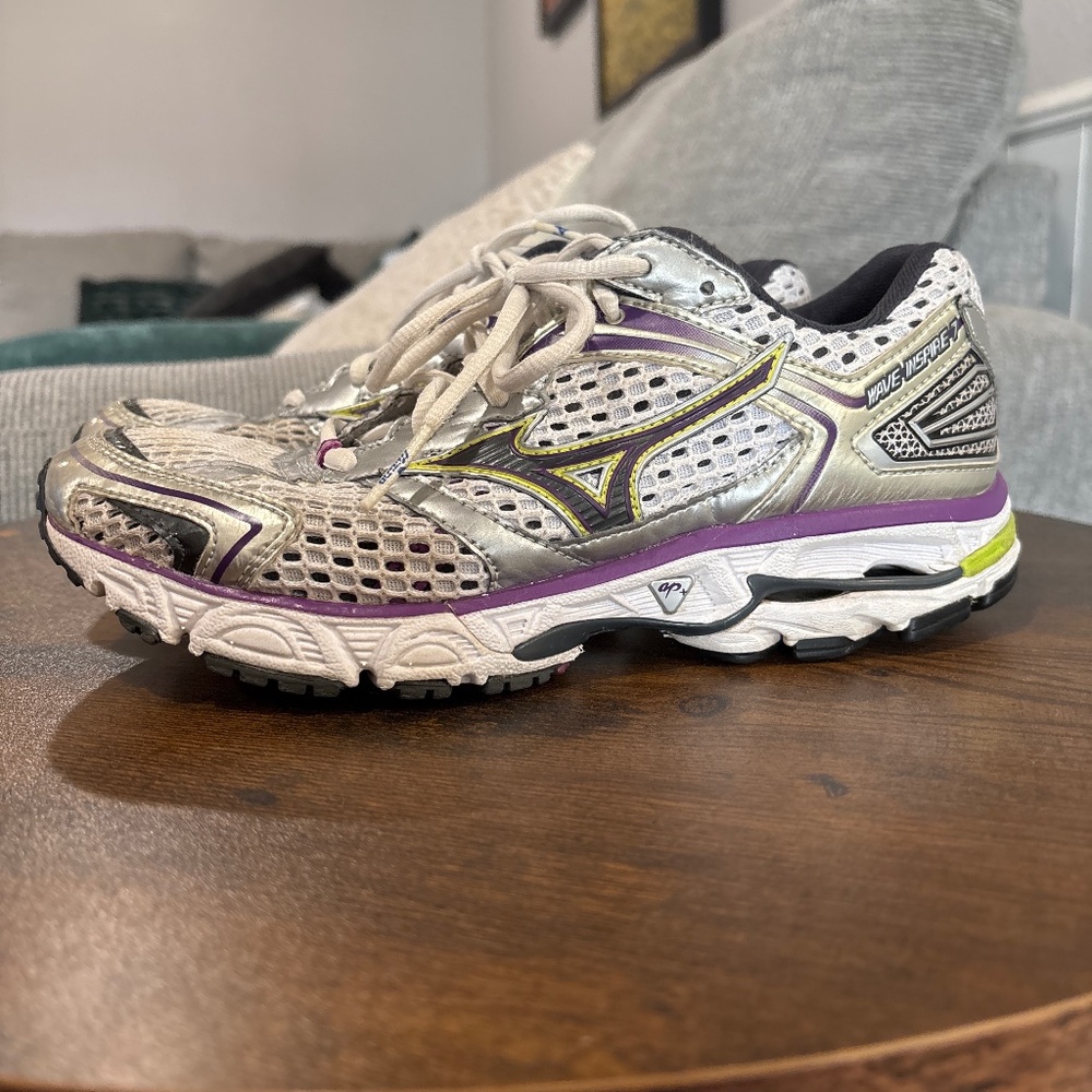 Mizuno Women Shoes